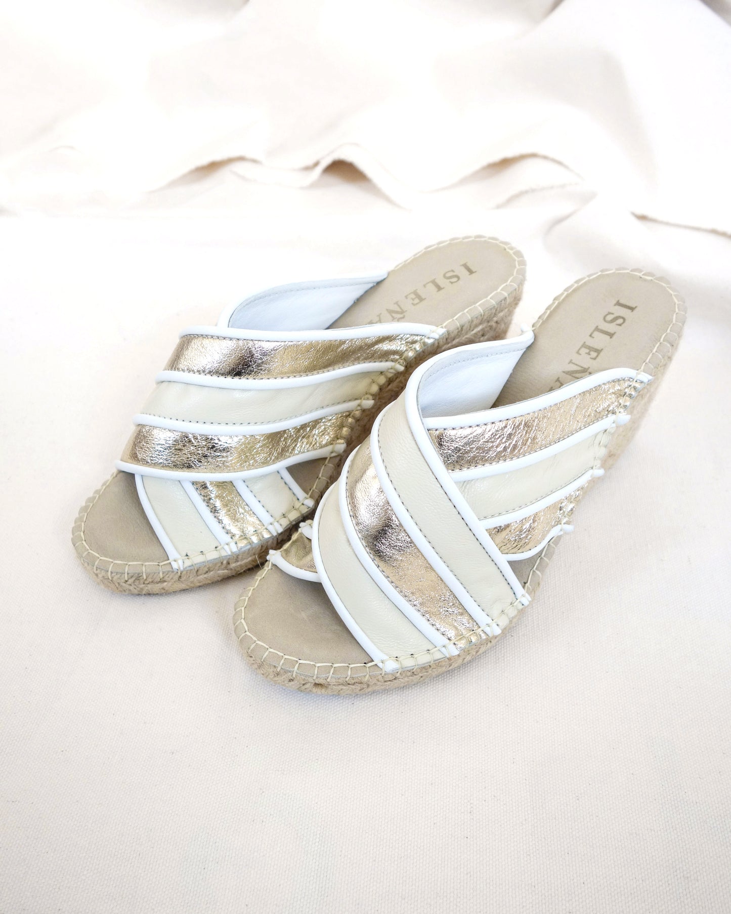 Criss Cross Wedge | Supernova Light