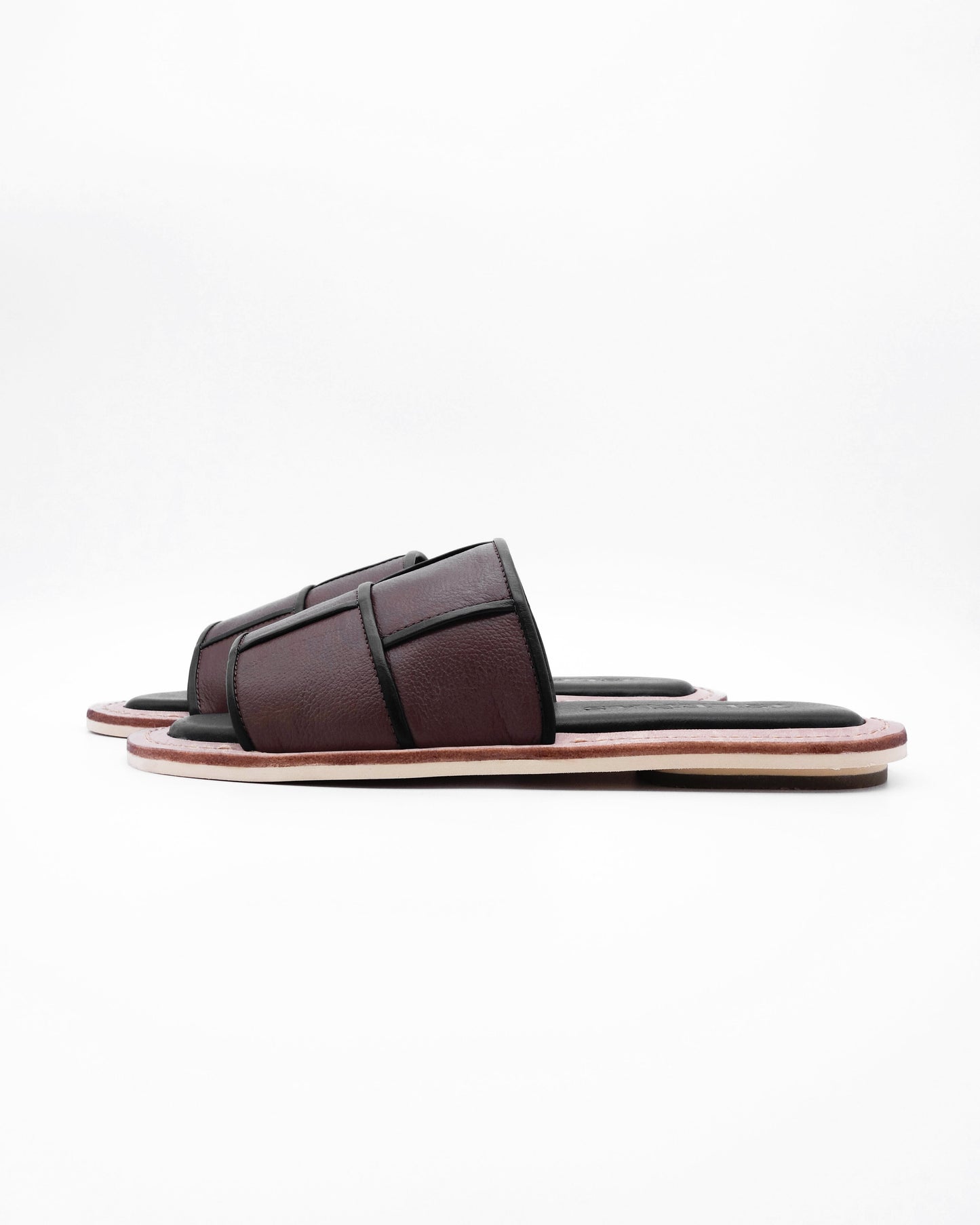 Off Grid Signature Slide | Black Chestnut | Size 6