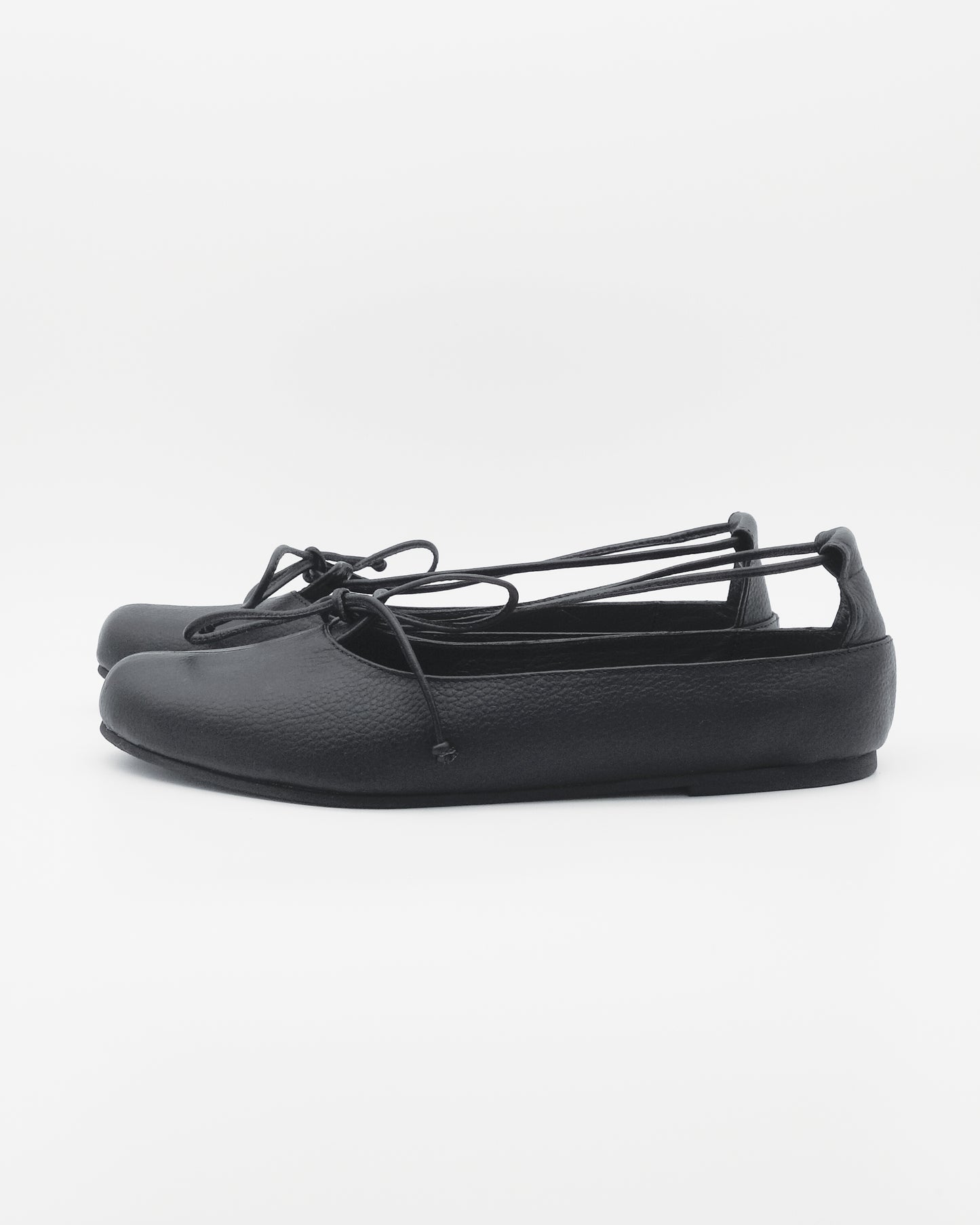 Bailarina No. 1 | All Black |