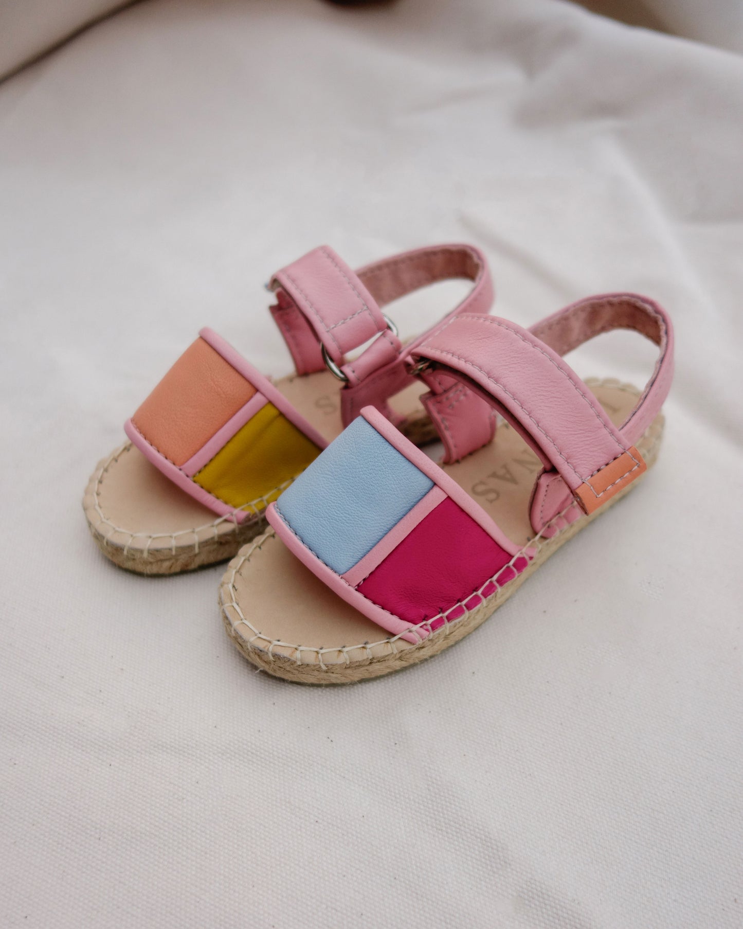 Isleñitas | Kids Off Grid Sandals | Bridal Colors
