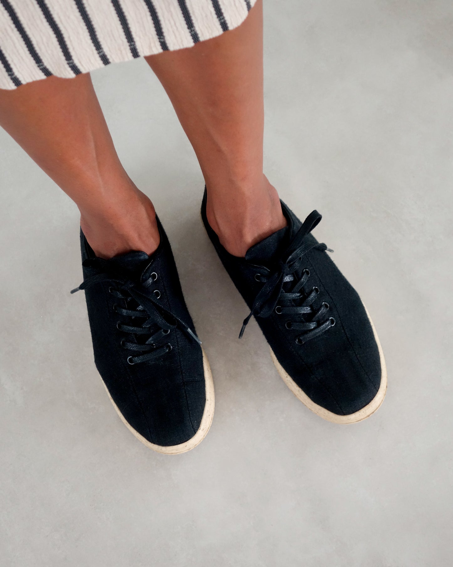 Tennis Shoes No. 1 | Hemp Black