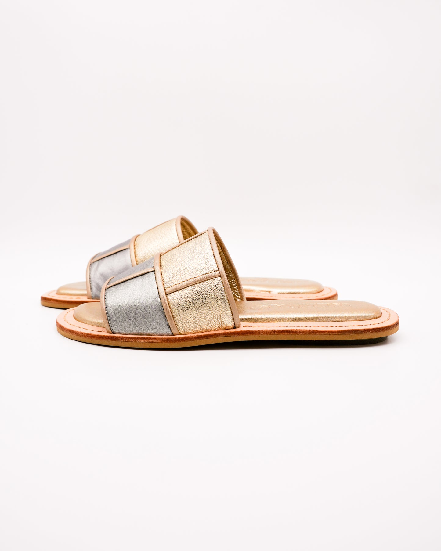 Off Grid Signature Slide | Estella